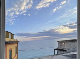 Via Garibaldi 75 - Attic sea view, hotel a Camogli