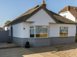 Lake Retreat, cottage in Poole