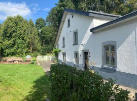 B&B Le Nid d'Hirondelle, bed and breakfast en Houffalize