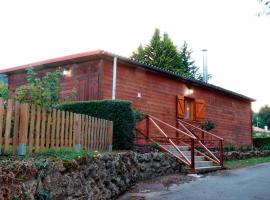 MI CASA DE MADERA, holiday home in Paúl