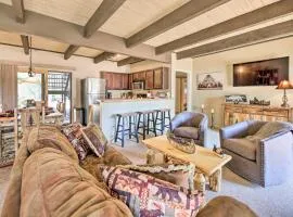 Patio and Fireplace Country Club Pinetop Condo!