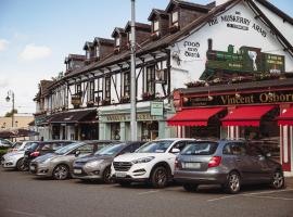 Muskerry Arms Bar and B&B ที่พักให้เช่าในบลาร์นีย์