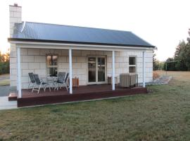 Gladstone Cottage, holiday home in Twizel