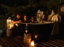 Jacks Sanctuary, a luxury boutique lodge, hotel in Tryphena