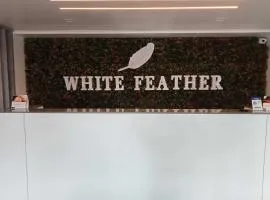 White Feather Resort Kauncha