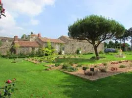 Maison de 3 chambres avec jardin clos et wifi a Landevieille