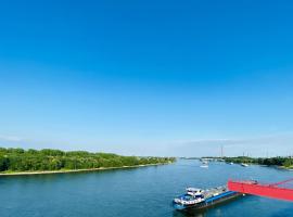 Hotel am Rhein, hotel com estacionamento em Wesseling