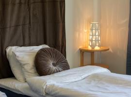 Systemairhallen Bed&Breakfast, hotel em Skinnskatteberg