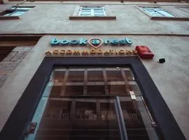 Bookarest Hostel Malta