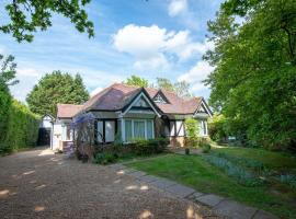 Pinewood Cottage Deluxe Self Catering Apartments, feriebolig i Lyndhurst