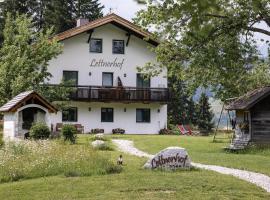 Lettnerhof Bnb Wohnung 4, Hotel in Welsberg-Taisten