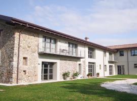 Il Fienile, hotel en Fagagna