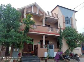 Evergreen home stay, hotel in Hampi