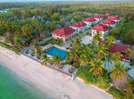 Sunny Palms Beach Bungalows, hotel in Uroa