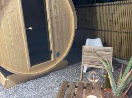 Casa louisa chambre sauna et bain nordique, hotel con estacionamiento en Wailly-Beaucamp