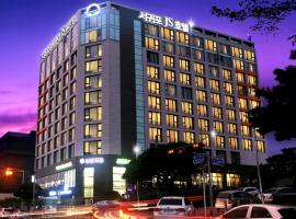 Seogwipo JS Hotel, hotel em Seogwipo