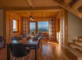 Domki u Skowyrów, hotel in Gliczarów