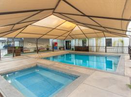 Hotel Sntenario, hotel poblíž Mezinárodní letiště General Roberto Fierro Villalobos - CUU, Chihuahua