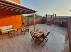 Romántico apartamento, piscina y BBQ en Playa La Tejita