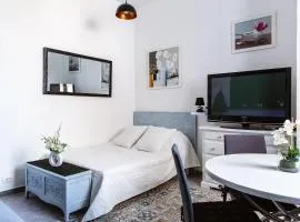 Studio en centre ville à 10 mn à pied de la gare