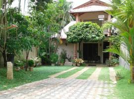 SA Village, hotel v Dambulle