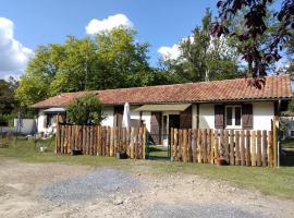 L' Isalbret, cottage in Labrit