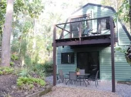 GREEN TREES CHALET Australia Zoo close by