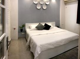 House 44 2BHK: Greater Noida şehrinde bir otel