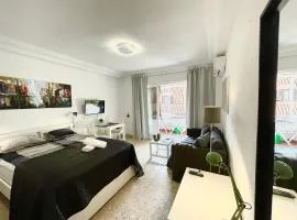 Fuengirola, Los Boliches - Nice Studio Right on the Beach.
