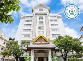 Viangbua Mansion, хотел близо до Университет Чианг Май Раджабхат, Чианг Май