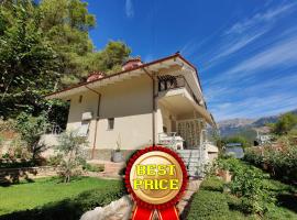 Villa Vasil Mertiri, cheap hotel in Himare