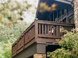 Sylvan Valley Lodge and Cellars, hotel in Sautee Nacoochee