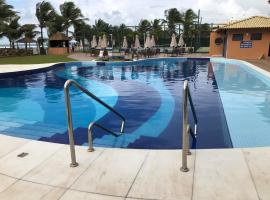 2 Suítes, Guarajuba, piscina frente mar, apart-hotel em Guarajuba