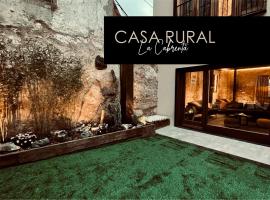 Estubeny에 위치한 교외 저택 Casa Rural La Cabrentà