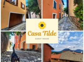 Casa Tilde Guest House, hotel v destinaci Cunardo