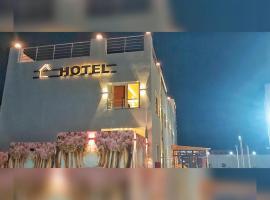 Dreams Land Hotel New Qena, khách sạn ở Al Ḩamīdāt