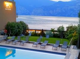 Hotel Antonella، فندق في مالسيسيني