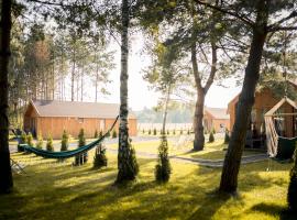 Leśna Osada przy Suntago Park, camping resort en Krzyżówka