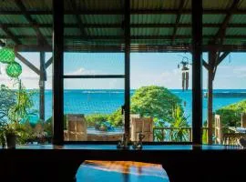 Sunset Beach House、恩納村のアパートホテル