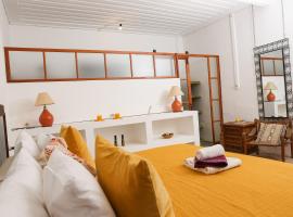 Casa Colonial Koenig, rental pantai di Sao Filipe