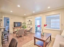 Updated Chula Vista Townhome - WFH Friendly!, holiday home in Chula Vista