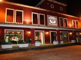 Hostal Restaurante La Bartola, guest house in Santa Cruz