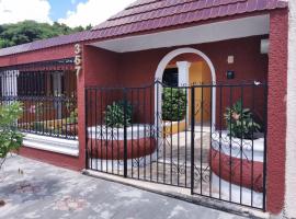 Casa Balfré, hotel cerca de Estadio Carlos Iturralde, Mérida