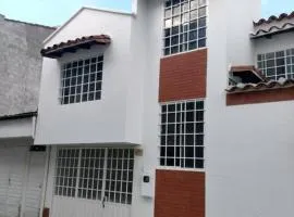 Hermosa Casa en excelente vecindario en San Gil