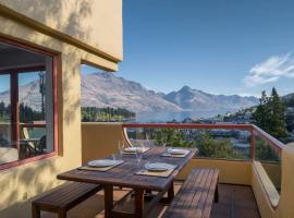 Magnificent Apartment with Great Views!, hotel near Skyline Gondola and Luge, Queenstown