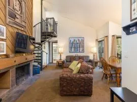 1196 Flying Dutchman condo
