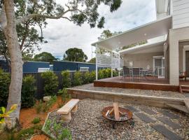 Havenwood - Pet Friendly - Spa & Community Pool, spa hotel in Callala Beach