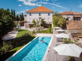 Clos Olivier de Serres, chalet di Ruoms