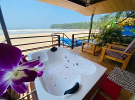 Agonda Serenity Beach Villa, hotel near Cola Beach, Agonda