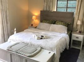 Cozy One bedroom garden cottage, hotel a Roodepoort